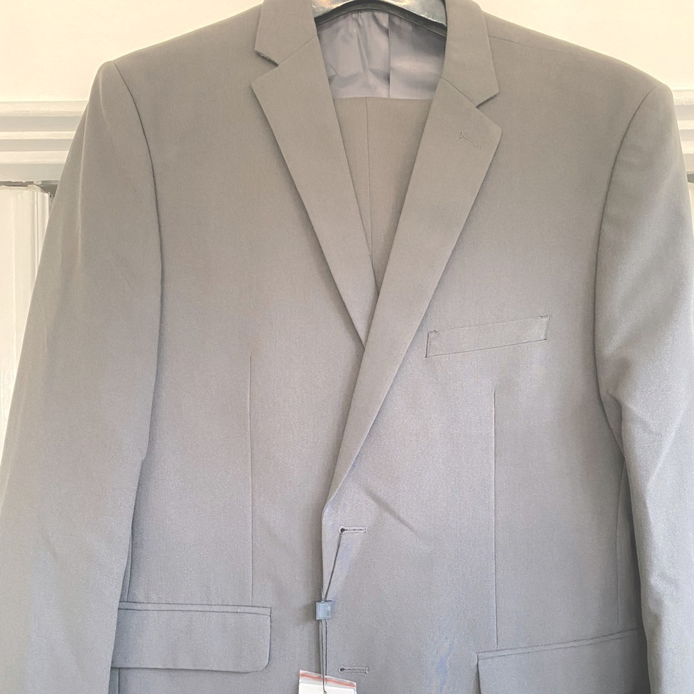 NWT 2 Button Suit
